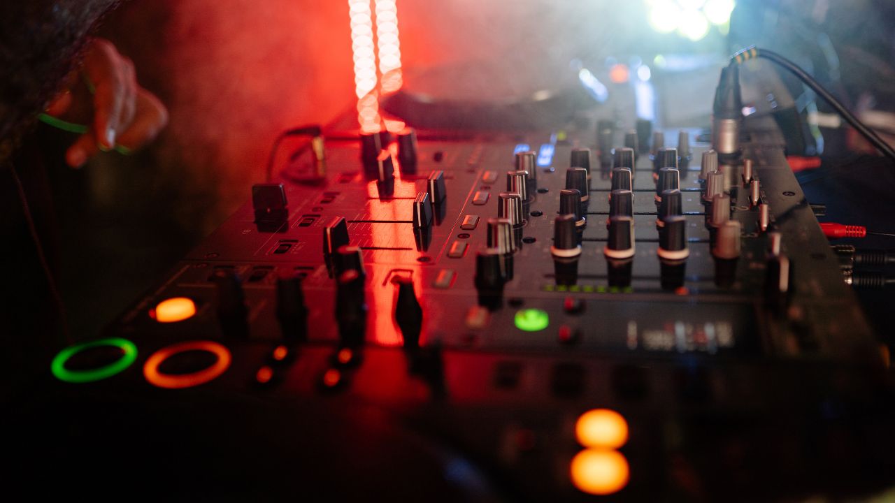 Audio Visual Equipment Rental Services