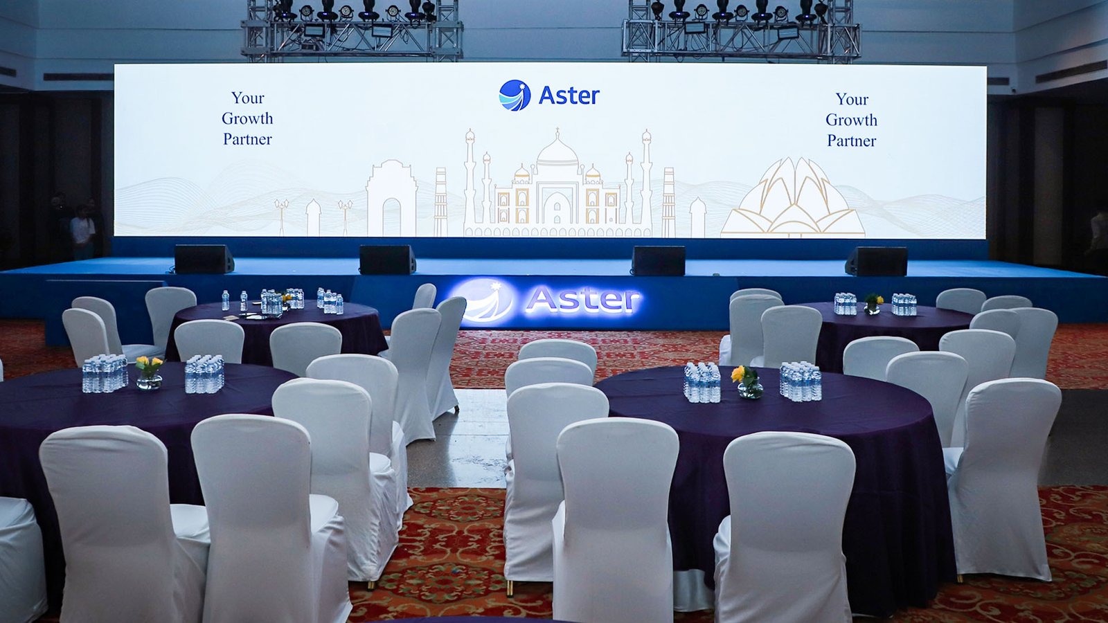 Conference Setup and Fabrication Services